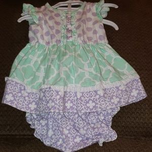 Baby girl dress and bloomers